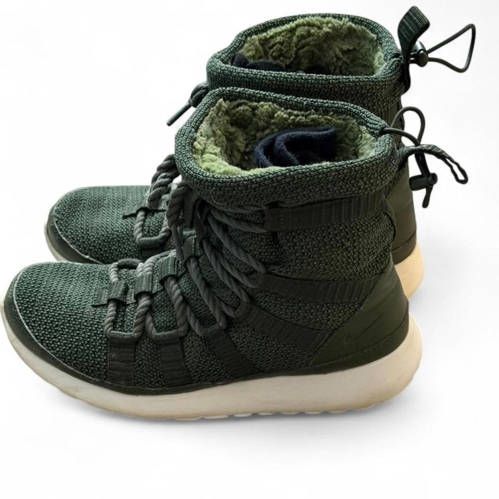 Nike Roshe One Hi Sherpa Winter Boots Olive Green Women's 7.5 Gorpcore‎